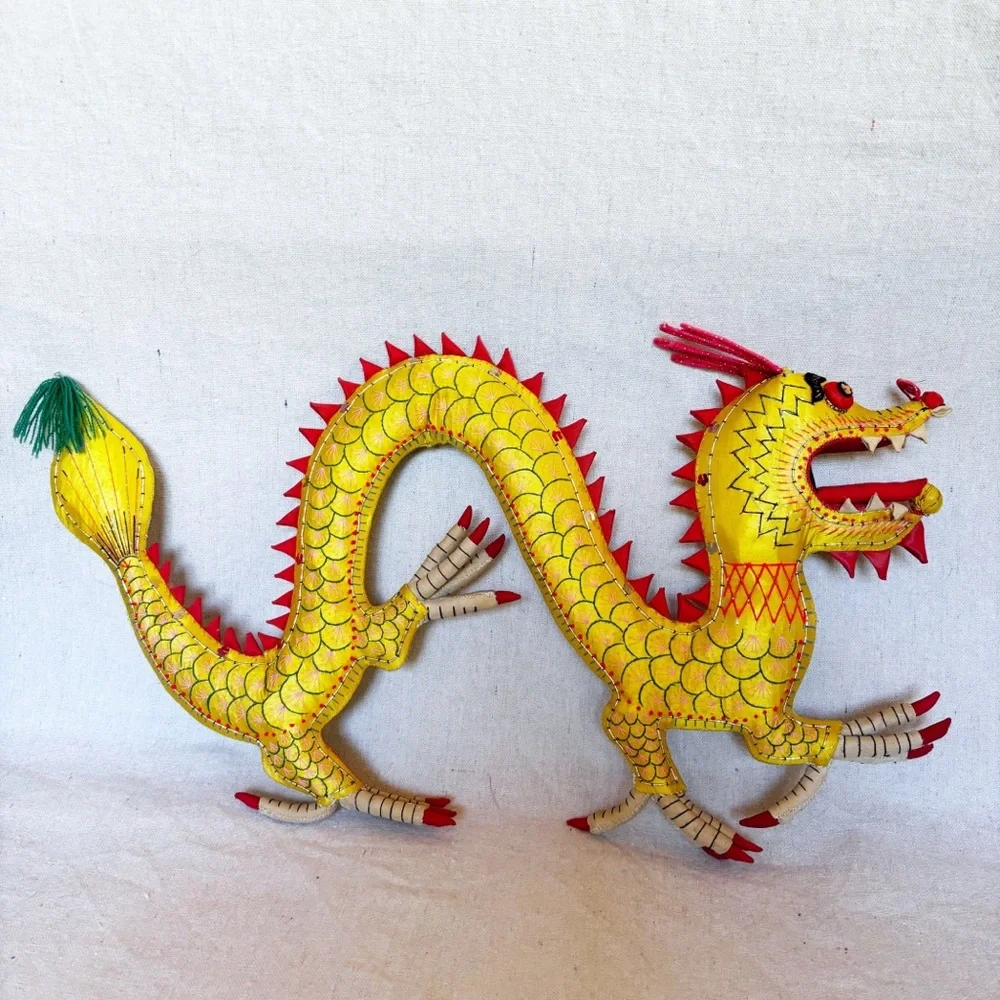 Vintage handmade embroidered and beaded Chinese Nine Dragon - Picture 12 of 12